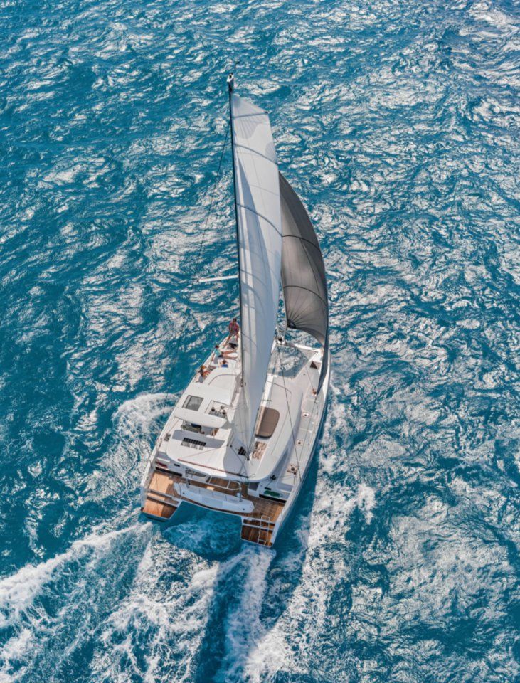 Queen Annezia – Lagoon 42 thumbnail 5