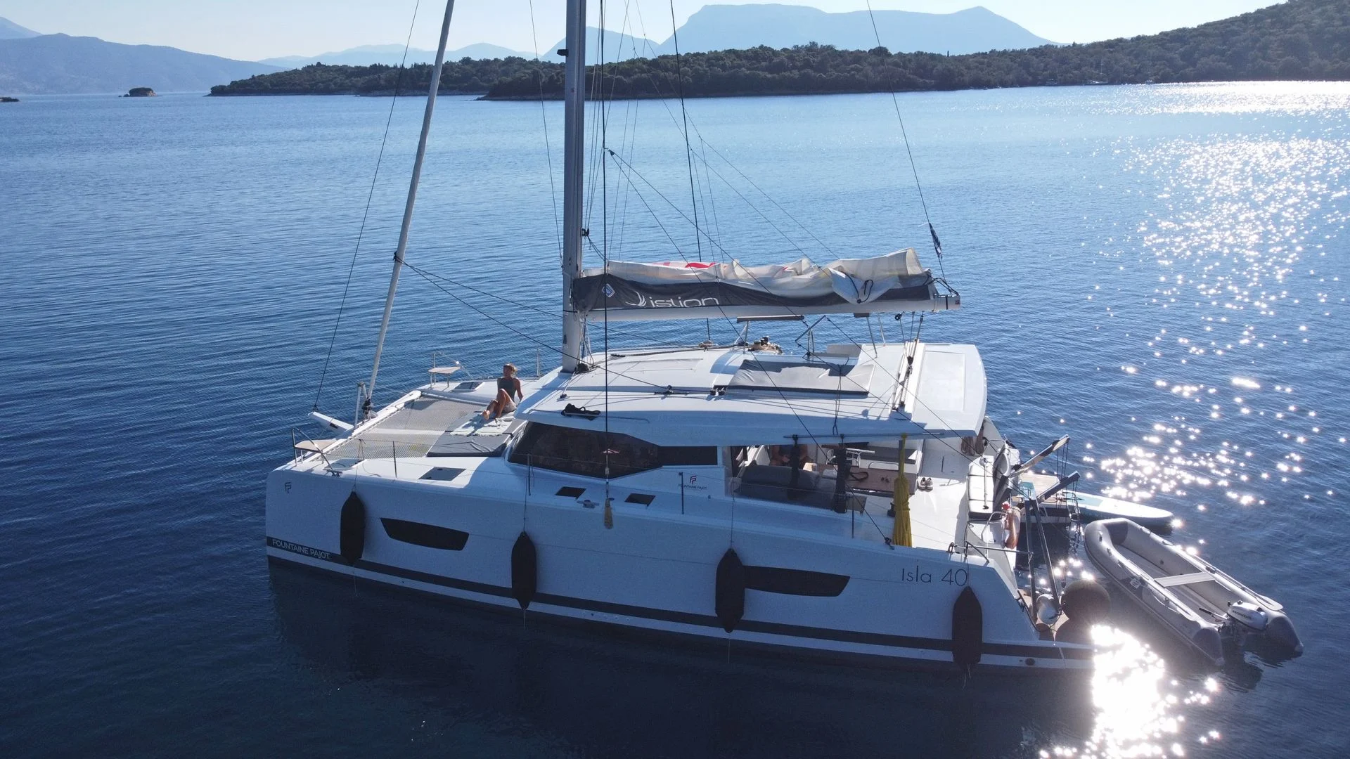 Isla 40 – Vetrohod